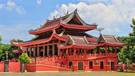 The Sam Poo Kong Temple:  A Window into Semarang's Rich Cultural Tapestry!